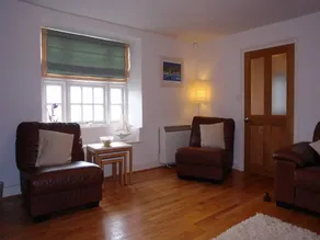 Family-oriented cottage with barbeque & garden | Beach view | Pet-friendly - Image 5