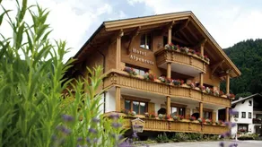 Family-friendly flat with garden | Mountain view | Good for workation | Pets are welcome - Image 4