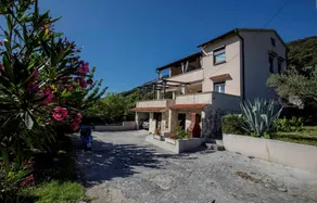 Beautiful apartment with BBQ | Sea view | Pets allowed - Image 2