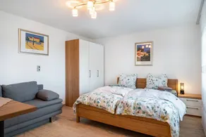 Flat with BBQ & garden | Garden view - Image 4