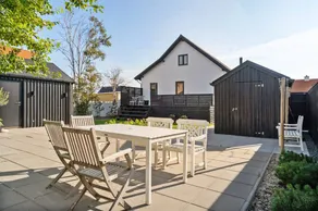 House with garden & terrace - Image 2