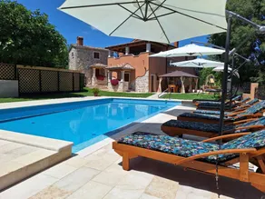 Family-friendly spacious villa with garden, BBQ & private pool | Mountain view | Pets are welcome - Image 3