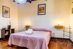 Room 'Ghianda' with Shared Garden, Balcony and Wi-Fi - Image 4