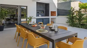 Holiday apartment with private pool, terrace & barbecue - Image 5