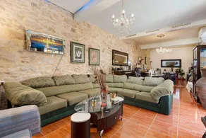 Children-friendly beautiful house with BBQ & terrace | Mountain view | Suitable for remote work - Image 5