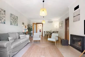 Appartement de vacances entièrement équipé avec barbecue, internet haut débit et jardin | Vue jardin | Parfait pour le travail à distance - Image 4