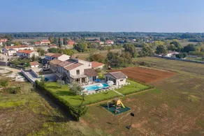Villa with jacuzzi - Image 5
