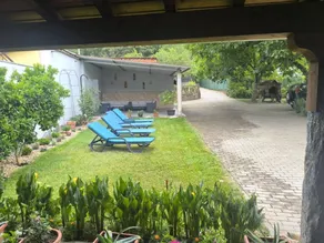 Maison de vacances avec terrasse, barbecue et jardin | Vue jardin - Image 4