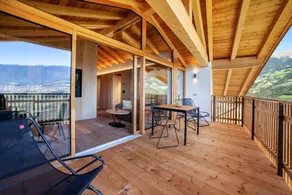 Apartment with garden & terrace | Garden view - Image 2