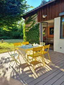 Gite with barbecue, terrace & garden - Image 5