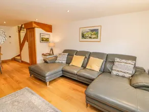 Children-friendly beautiful cottage | Pets are welcome - Image 4