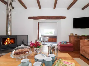Cottage with pool, garden & barbeque - Image 5
