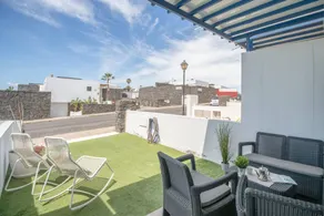 Fully equipped lovely holiday apartment with terrace | Mountain view | Pet-friendly - Image 2
