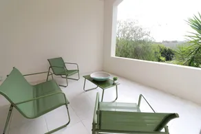 Villa con piscina privata e giardino - Image 5