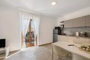 Holiday apartment | Garden view - Image 3