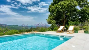 Charming flat with garden, terrace & private pool | Garden view - Image 2