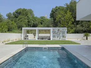 Casa vacacional con terraza, piscina privada y barbacoa - Image 4