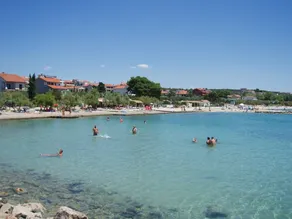 Holiday apartment with BBQ & terrace | Close to the beach | Pet-friendly - Image 5