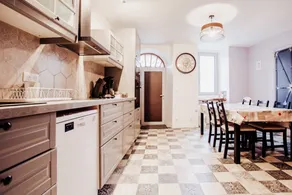 House with barbecue & garden - Image 4