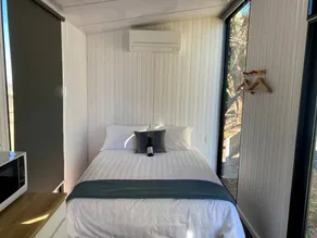 Stunning Tiny House with Fantastic Views in Osbornes Flat, Victoria - Image 4