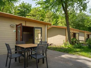 Beautiful chalet with 1 bedroom for 4 persons - Image 4