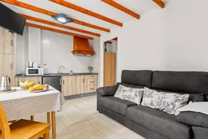 Holiday apartment with terrace, BBQ & garden | Garden view - Image 3