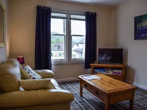 Family-friendly cottage with garden & terrace | River view | Pets are welcome - Image 3