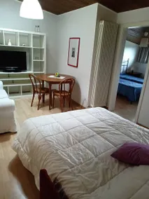 AGRITURISMO DA LAURA E TENUTA PARAVANO: Appartamento quadruplo con 2 letti singoli e divano matrimoniale - Image 4