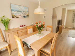 Cottage with garden - Image 5