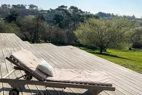 Fully equipped holiday home with terrace | Water view | Next to the beach - Image 2