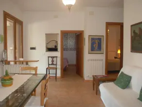 Apartment Unabhaengige Wohnung in Amelia mit Garten- Grill by Interhome - Image 4