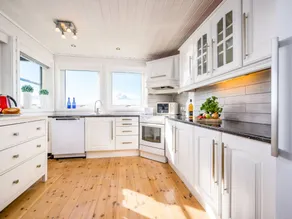 House with BBQ - Image 3