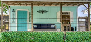 Sweet Tiny House Perfect for a Romantic Retreat in Alabama - Image 3