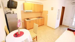 Holiday apartment with terrace & barbecue | Sea view | Dogs allowed - Image 3