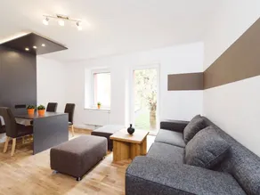 Flat with hot tub, garden & terrace - Image 4