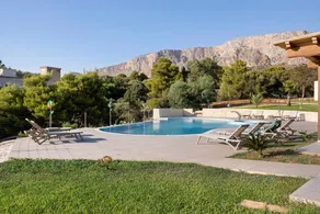 Villa mit Terrasse, Pool und Garten | Gartenblick - Image 3