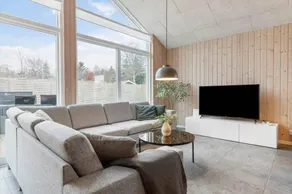 House with sauna, pool & barbeque - Image 5