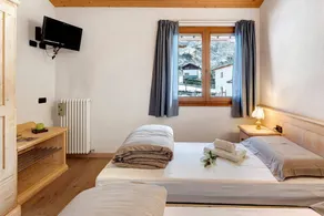 Room 'Camera Matrimoniale' with Mountain View, Shared Garden and Wi-Fi - Image 2