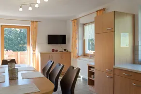 Charming holiday apartment with barbecue, garden & terrace | Mountain view - Image 4
