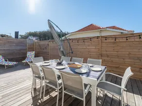 House with BBQ - Image 4
