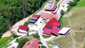 Holiday home with barbecue & pool - Image 2