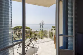 Appartement avec terrasse - Image 2