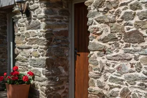 Child-friendly pleasant cottage with terrace & garden | Dogs allowed - Image 4