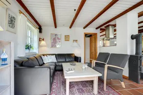 Child-friendly holiday home with sauna & terrace | Pets allowed - Image 3