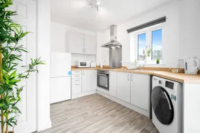 Apartment with 2 rooms for 3 persons - Image 4