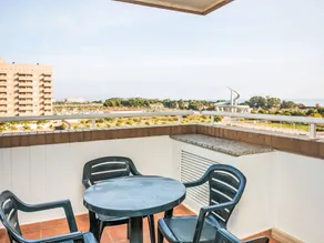 Familienfreundliche Wohnung mit Terrasse, Pool und Garten | Nah am Strand - Image 2