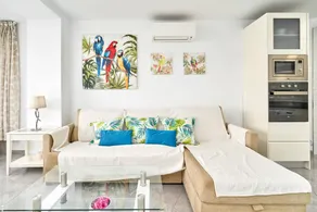 Ferienwohnung mit Pool und Garten | Meerblick - Image 5