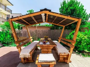 Fully equipped house with BBQ & private pool - Image 5