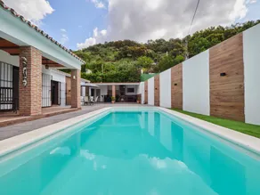 Villa mit privatem Pool, Garten und Terrasse | Bergblick - Image 4