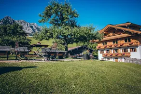 Flat with barbecue, garden & terrace | Lake view - Image 2